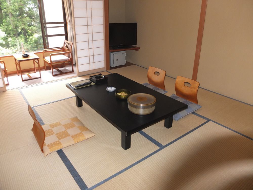 Nikko Green Hotel Natsukashiya Fuwari Экстерьер фото